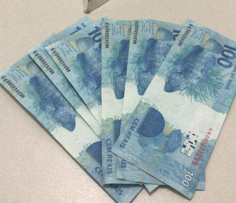600 reais