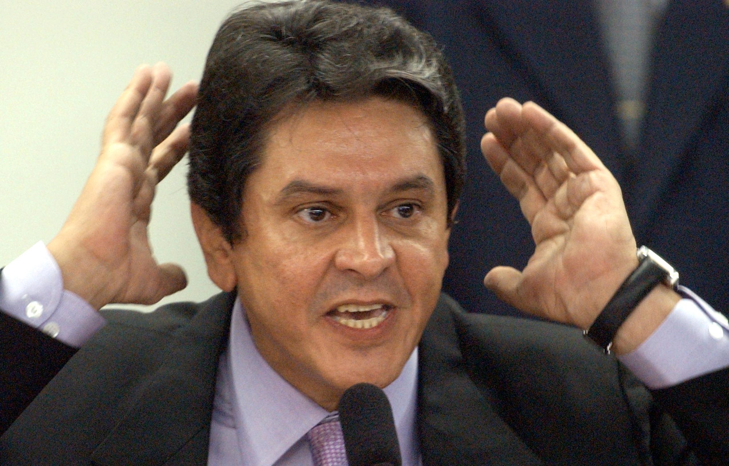 roberto jefferson COVIDÃO - Bolsonaro tem apanhado demais porque como ele cresceu com aquele discurso que não faria governo de coalizão COVIDÃO