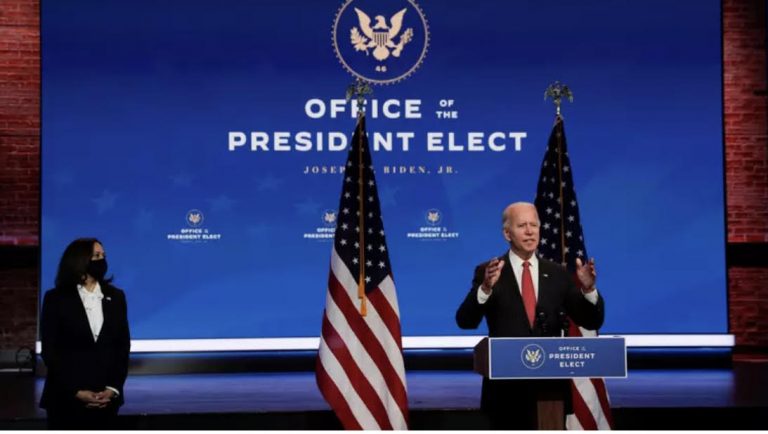 Após invasão do Capitólio, Congresso certifica vitória de Biden nos EUA .
