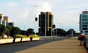 DF decreta toque de recolher entre 22h e 5h a partir desta segunda