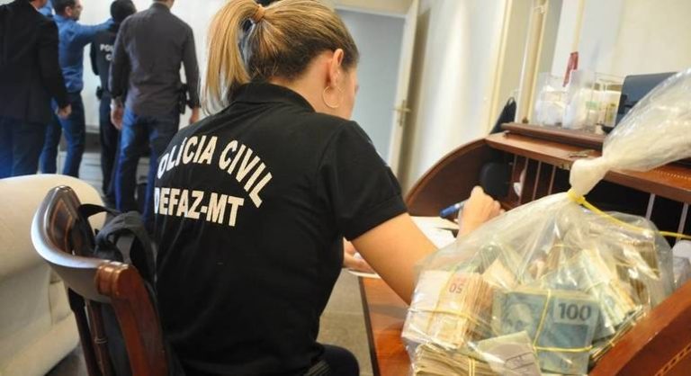Ministério da Justiça leiloa bens de R$ 80 milhões de ex-bicheiro.
