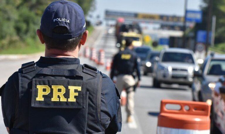 Justiça derruba decisão que impede atuação da PRF fora de rodovias.