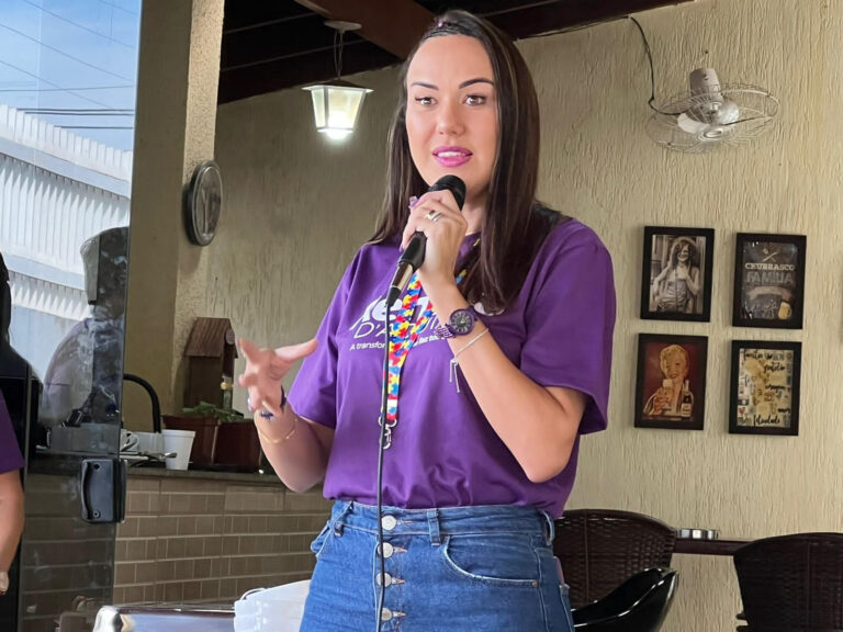 *Renata d’Aguiar se fortalece ao reunir 24 ex-candidatos*.