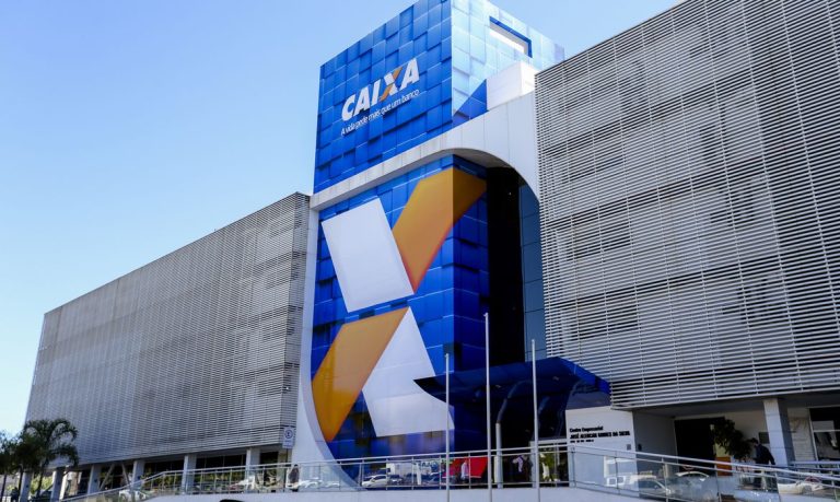 Caixa opera consignado do Auxílio Brasil com juros de 3,45% ao mês.