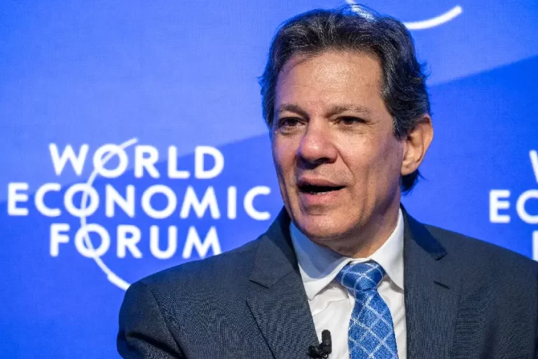 Fernando Haddad encerra participação no Fórum Econômico Mundial e exalta a importância da integração dos países da América Latina. Fernando Haddad encerra participação no Fórum Econômico Mundial e exalta a importância da integração dos países da América Latina.