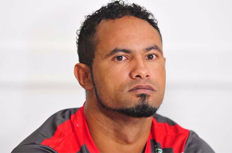 Justiça do Rio de Janeiro concede liberdade condicional ao goleiro Bruno.