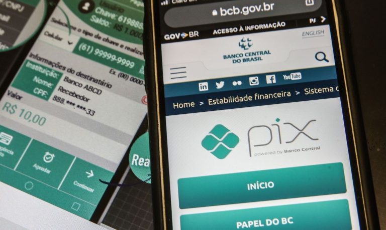 Novas regras do Pix passam a valer a partir desse ano . Novas regras do Pix passam a valer a partir desse ano .