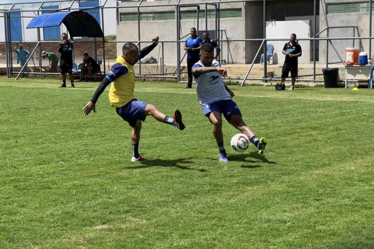 Capital acerta com jovem campeão da segundona mineira.