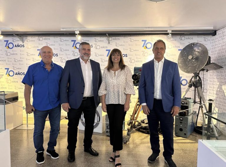 Na Argentina, ministro Paulo Pimenta anuncia parceria com o país vizinho na área de  comunicação.