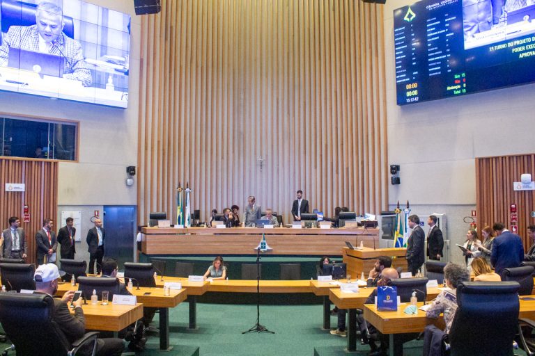 CLDF garante R$ 24 milhões para mutirão de cirurgias eletivas.