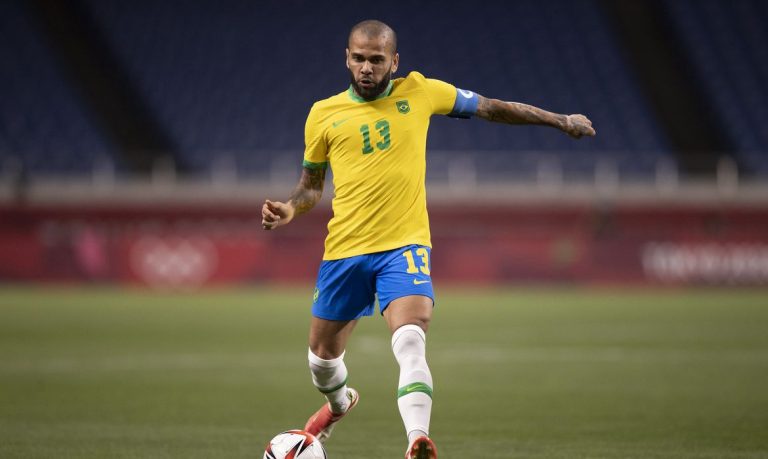 Justiça espanhola nega recurso a Daniel Alves, e jogador seguirá preso. Justiça espanhola nega recurso a Daniel Alves, e jogador seguirá preso.