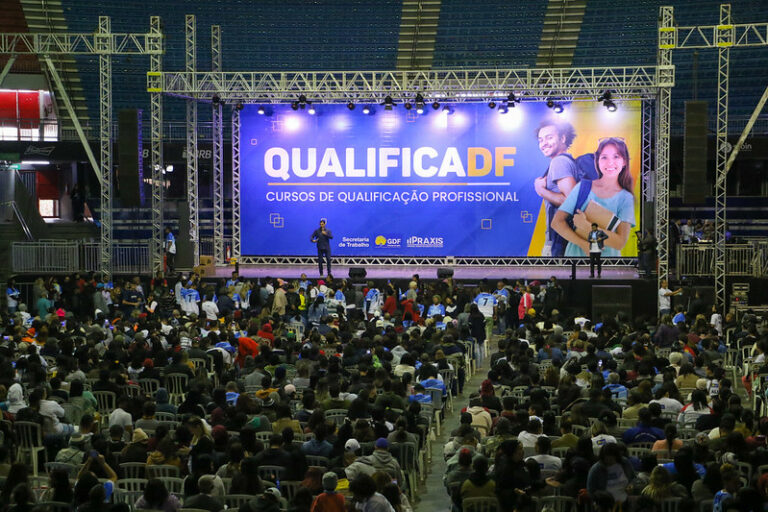 GDF oferece 9,5 mil vagas em 40 cursos profissionalizantes gratuitos.