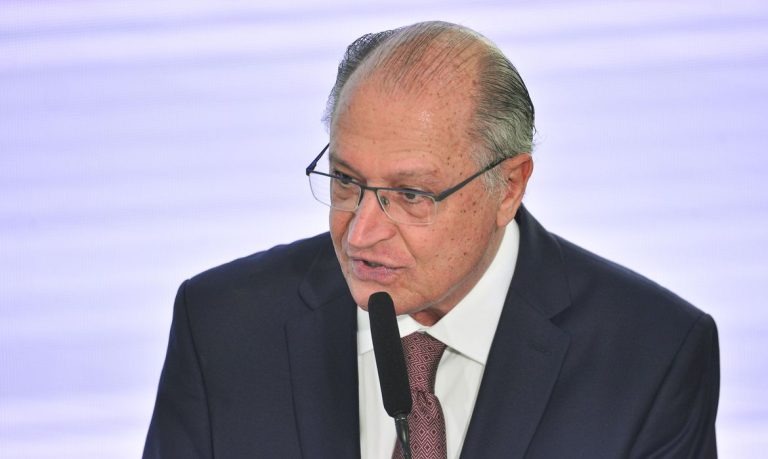 Alckmin diz que nova âncora fiscal será apresentada nos próximos dias. Alckmin diz que nova âncora fiscal será apresentada nos próximos dias.