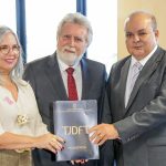 GDF recebe computadores e mobiliário doados pelo TJDFT