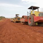Obras de pavimentação na DF-220 beneficiam escoamento agrícola