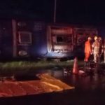 Ônibus de turismo tomba e deixa ao menos cinco mortos no DF