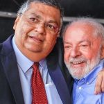 Estadão: ao indicar Dino, Lula deixa claro de uma vez que STF deixou de ser instância jurídica e se transformou em arena política, razão pela qual precisa ali de uma tropa de choque leal