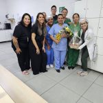 Colaboradora da Saúde recebe homenagem por doar órgãos do filho