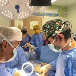 Excelência médica viabiliza tratamento de criança que nasceu com 4 rins