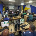 Iniciativa oferece curso de alfabetização e educação de jovens e adultos