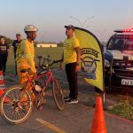 Projeto Bike em Dia orienta usuários de ciclovia na Asa Norte