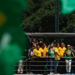 Moderado na Paulista, clã Bolsonaro adota tom mais radical nos EUA
