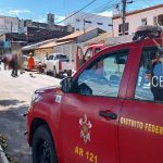 Motorista infarta, bate carro e engavetamento acaba com 3 feridos