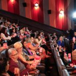 Sessão de cinema leva empoderamento a mais de 300 mulheres