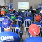 Trabalhadores da construção civil são orientados para o combate à violência doméstica