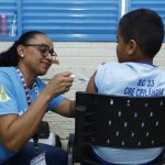 Programa levou mais de 130 mil doses de vacina ao ambiente escolar em 2023