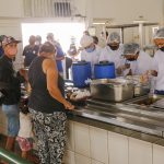 Restaurantes Comunitários terão cardápio especial de almoço na terça-feira (23)