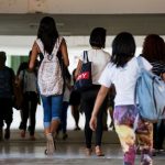 DF: 40,6% dos alunos não concluem o ensino fundamental na idade certa