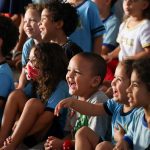 Grupo de teatro leva apresentação educativa sobre trânsito a jardim da infância