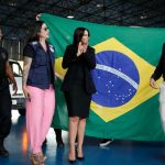 Primeira-dama do DF entrega 100 toneladas de alimentos para o RS