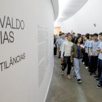 Alunos de Ceilândia vivenciam arte contemporânea em visita ao Museu Nacional