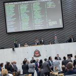 Pancadaria na Alesp prova que alunos estão certos em protestar contra PMs nas escolas