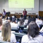 Agentes são treinados para inspecionar residências contra criadouros do Aedes aegypti