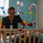 Hospital da Criança oferece serviços de cuidador profissional para internações prolongadas