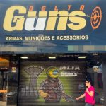 Aluguel de loja e buraco na parede: como bando furtou 100 armas no DF