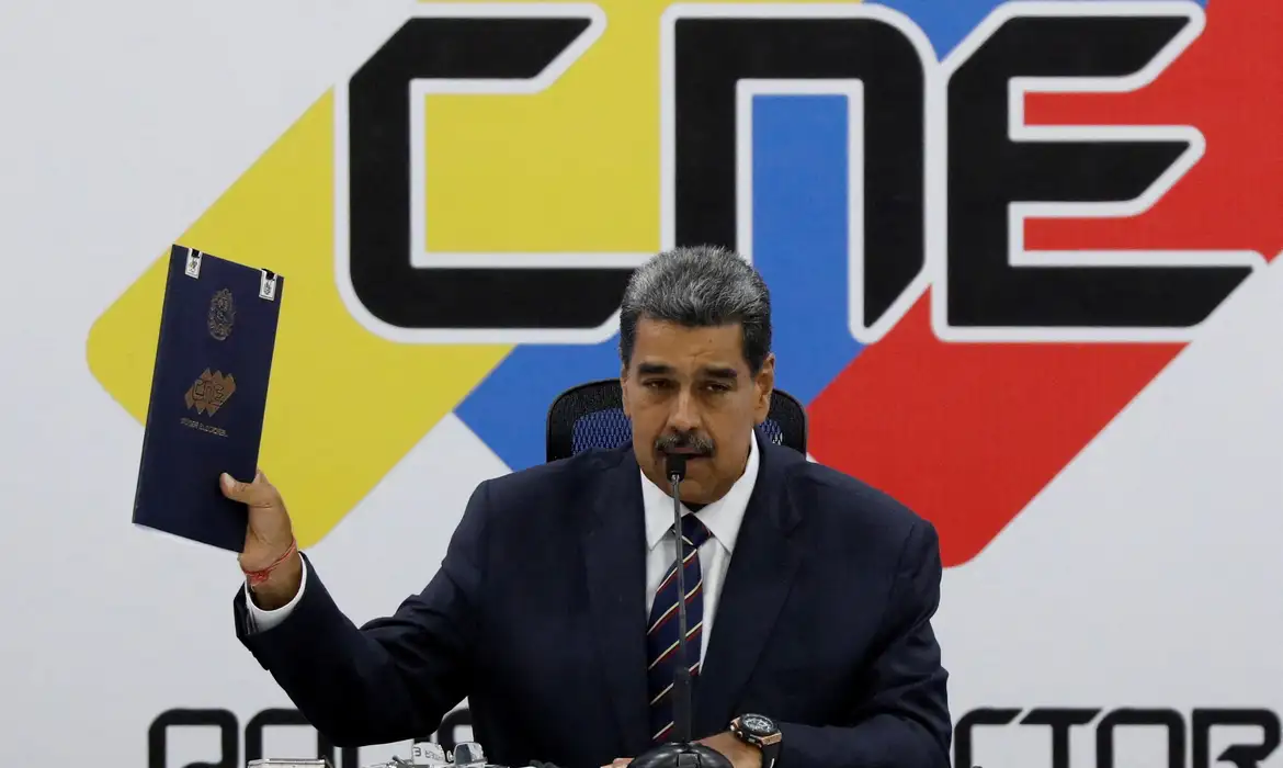 2024-07-29t231158z_1055517265_rc2559a8dqj0_rtrmadp_3_venezuela-election-maduro-electoral-council