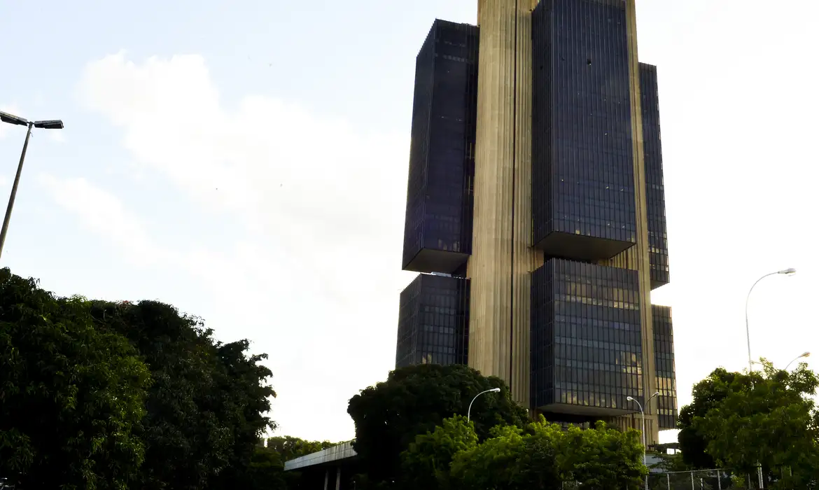 banco_central_mcajr_abr_0104222280_0 (1)