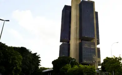banco_central_mcajr_abr_0104222280_0 (2)