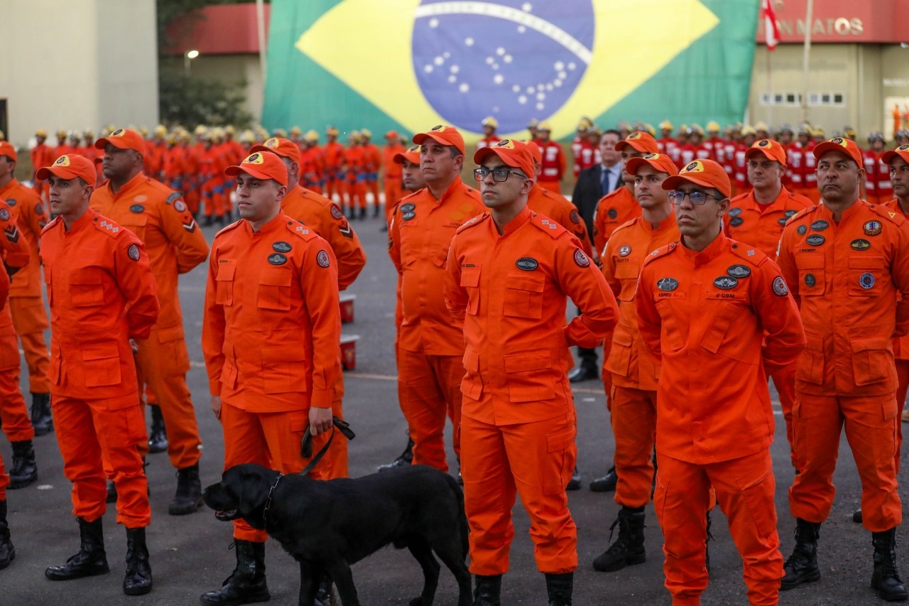 28.12.-Materia-Bombeiros.-Foto-Joel-Rorigues-Agencia-Brasilia