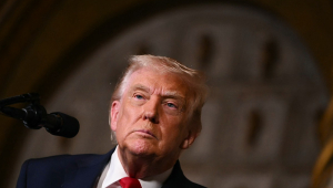afp__20251222__88vn8ec__v4__midres__uspresidentdonaldtrumpmakesanannouncementwithheg-300x170