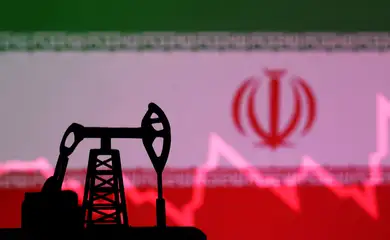 2026-02-19t203627z_1_lynxmpem1i19z_rtroptp_4_global-oil