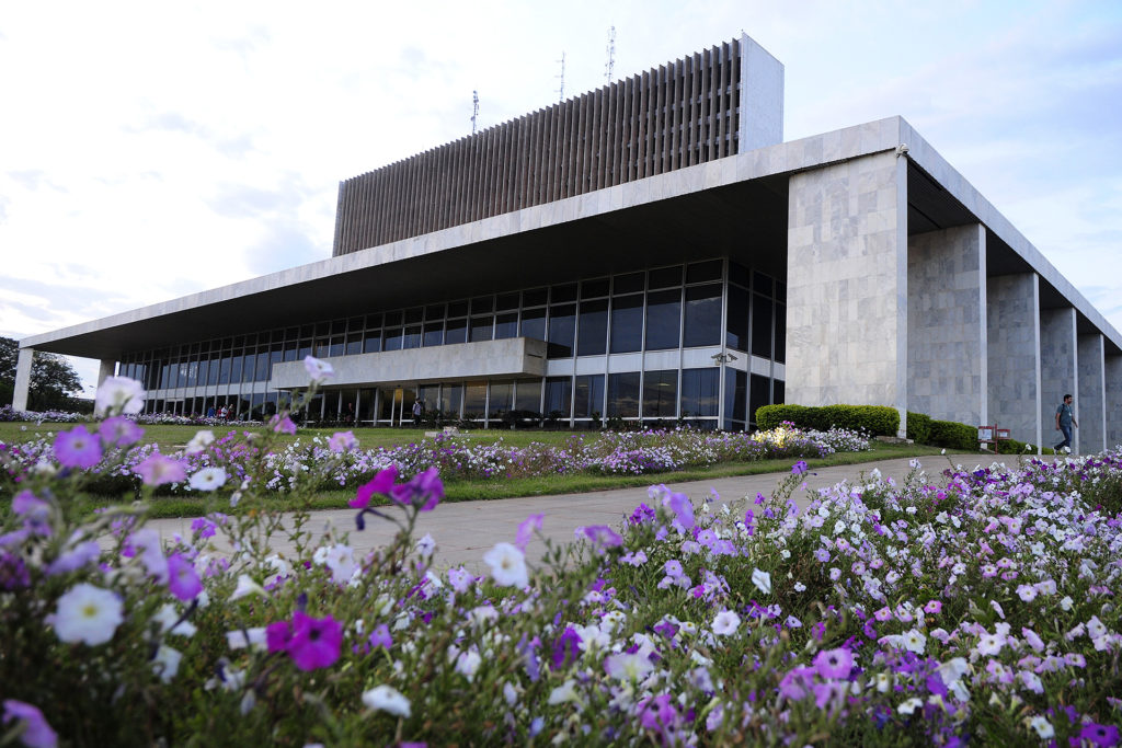 buriti-grades-pedro-ventura-agencia-brasilia-1-1024x683