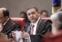 Presidente do TSE reclama de interferência em decisões da Corte