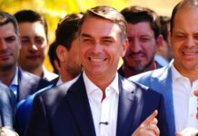Flávio Bolsonaro diz que não disputaria a reeleição e defende fim de segundo mandato presidencial